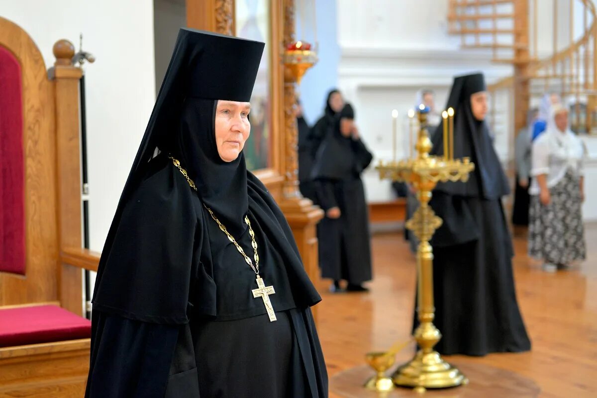 Настоятельница игуменья. Игумения Елисавета семёнова. Игуменьи женских монастырей. Троице сканов монастырь игумения.