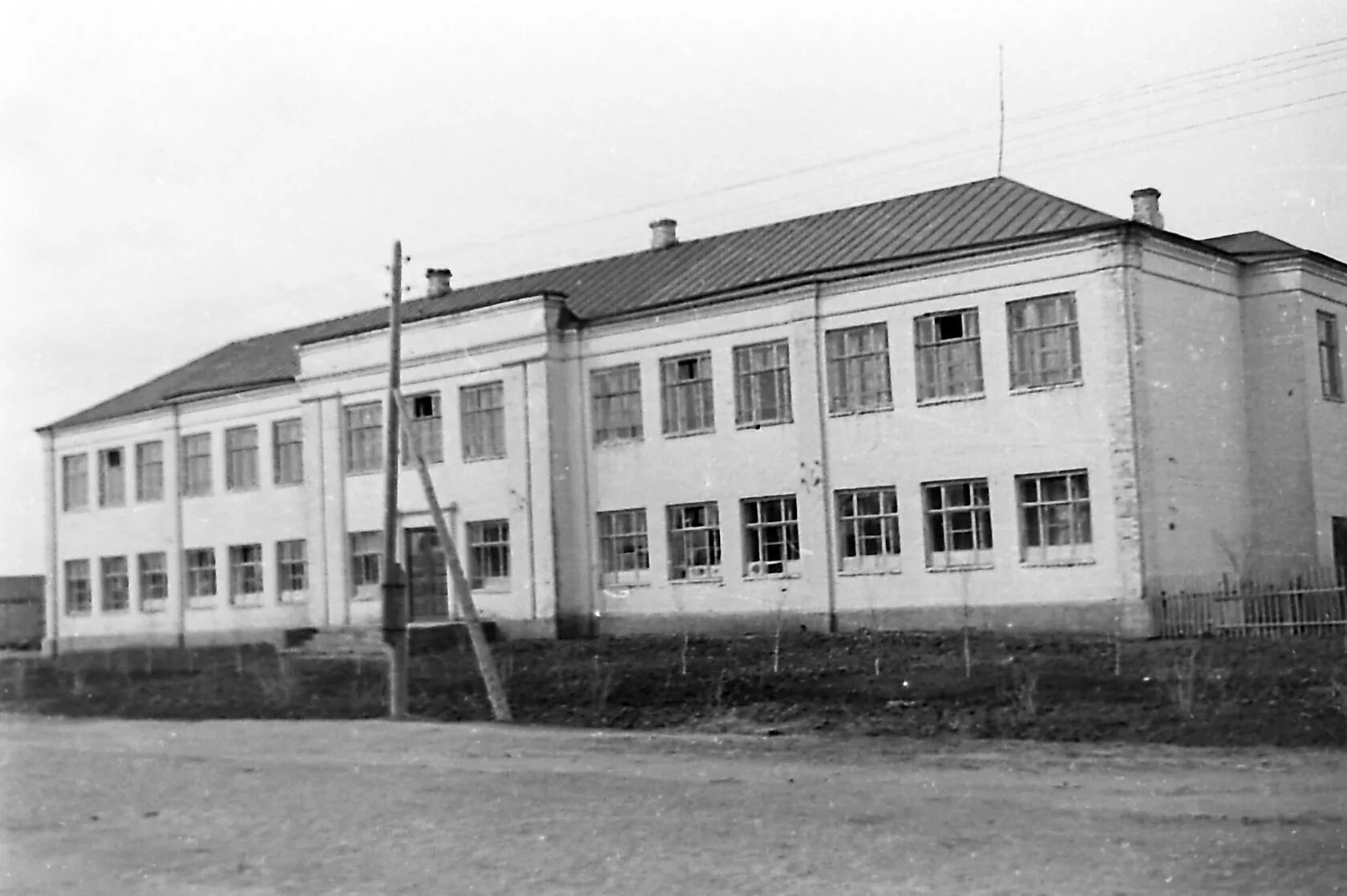 Школа г калининск. Школа г калининск. Музыкальная школа калининск. Калининск школа 2. Школа 1 в городе калининск.