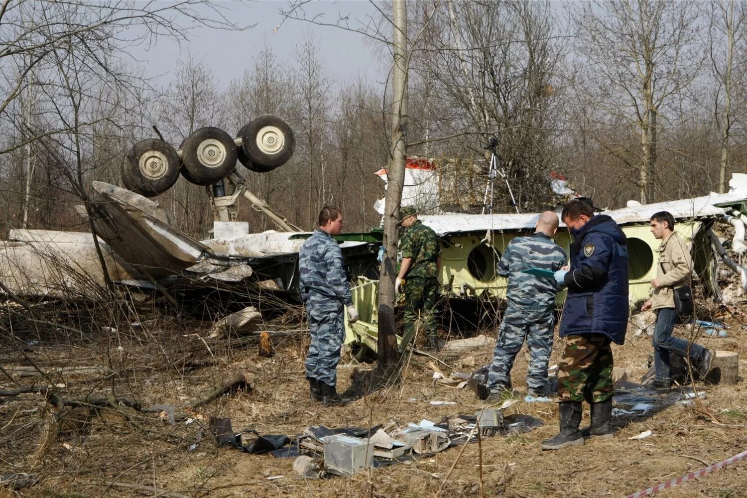 Авиакатастрофа 2010. Катастрофа под Смоленском ту-154. Катастрофа польского ту-154 под Смоленском. Катастрофа ту-154 в Смоленске.