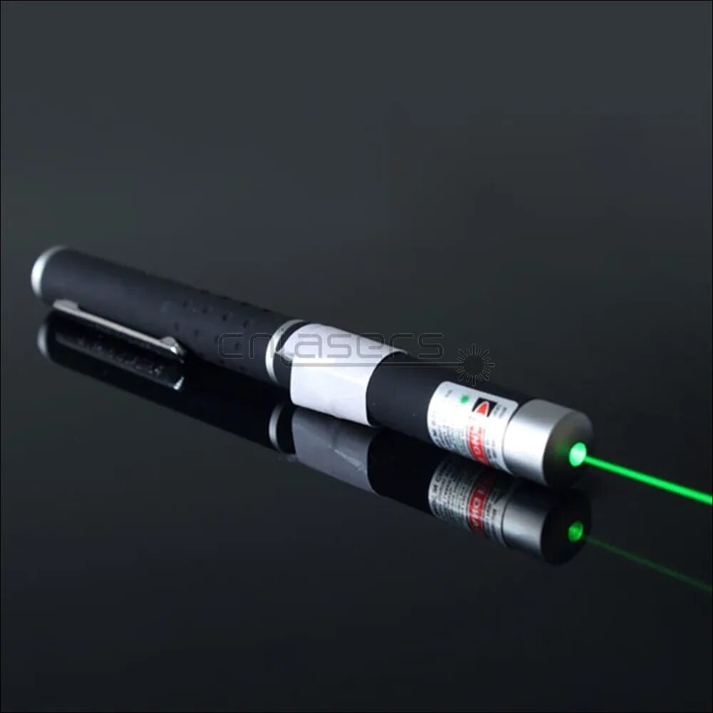 Лазерная указка на телефон. Зеленая лазерная указка Green Laser Pointer. Лазерная указка Грин лазер Пойнтер. Лазерная указка 5 MW. Зелёная лазерная указка 6000mw (Green Laser Pointer).