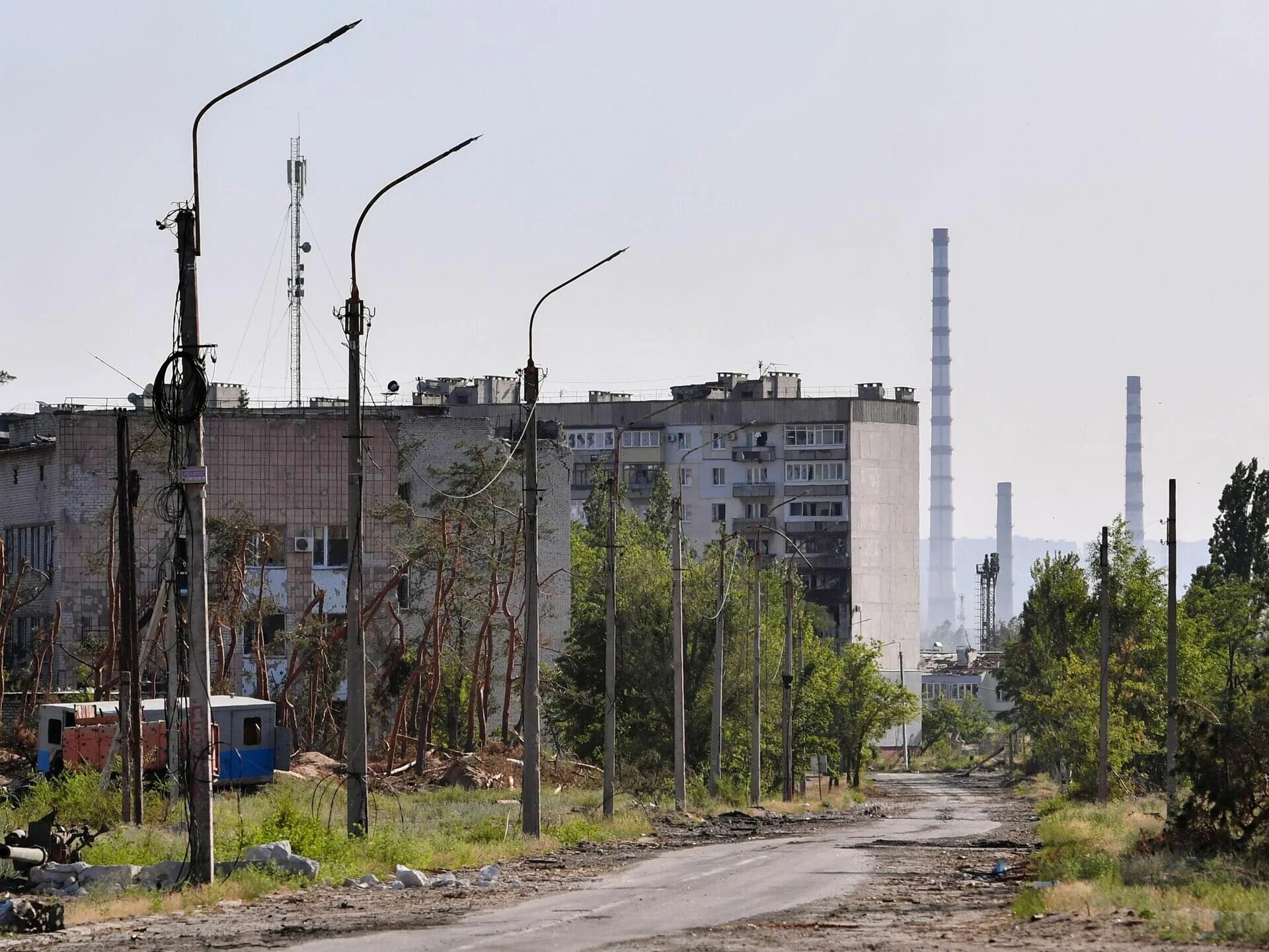 Погода в северодонецке на неделю. Погода северодонецк луганской. Флаг северодонецка. Новый герб северодонецка лнр. Погода северодонецк луганской.