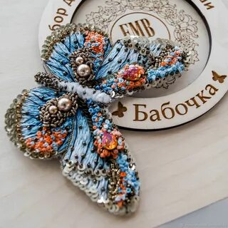 Набор брошей
