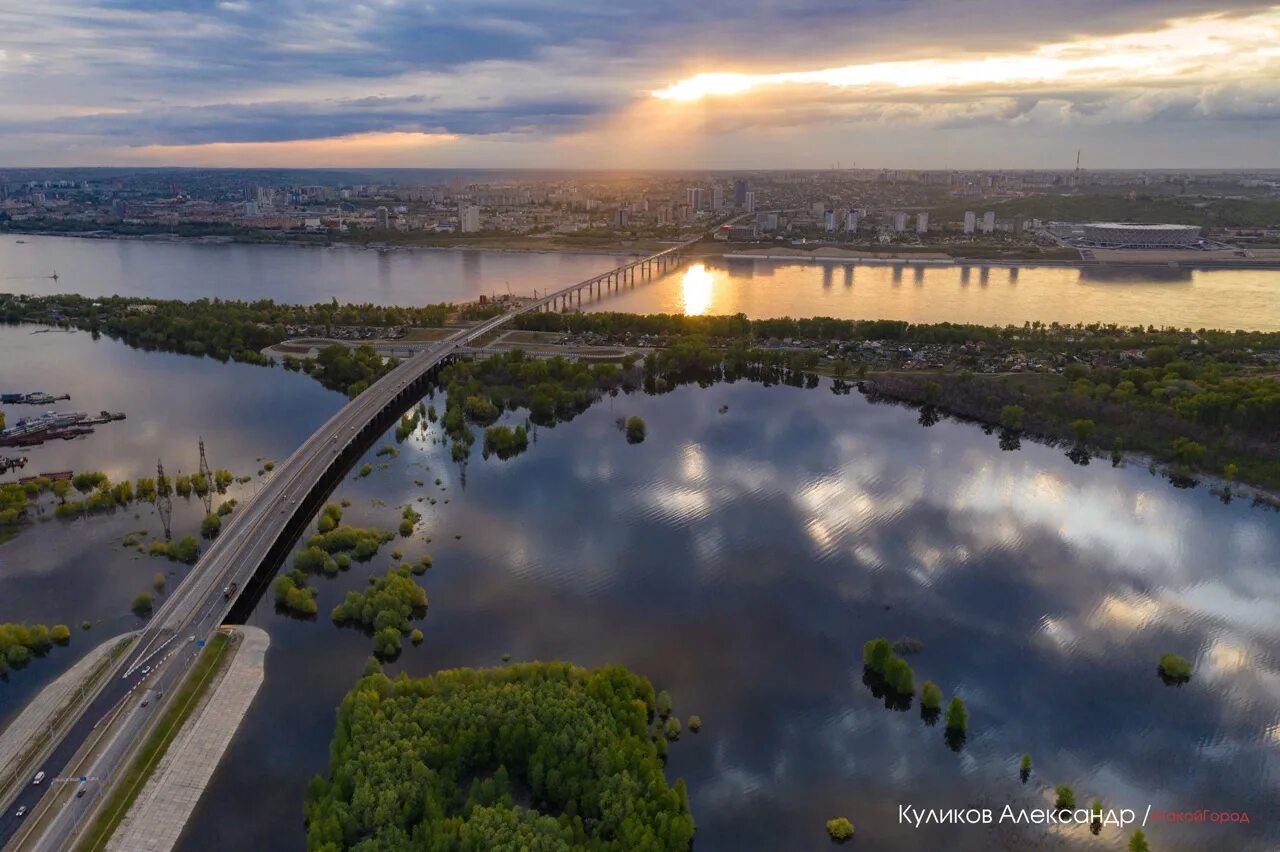 Разлив волги. Набережная реки волги волгоград. Родина-мать волгоград 2022. Набережная 62 армии волгоград. Rt волгоград.