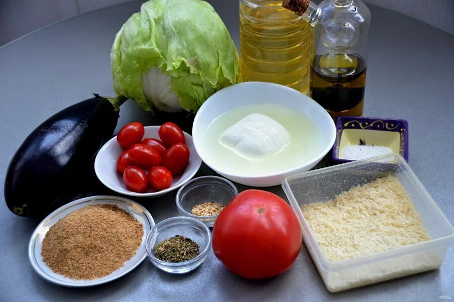 Подобранные ингредиенты. Ингредиенты для салата. Греческий салат Ингредиенты. Итальянские Ингредиенты. 3 Ингредиента.