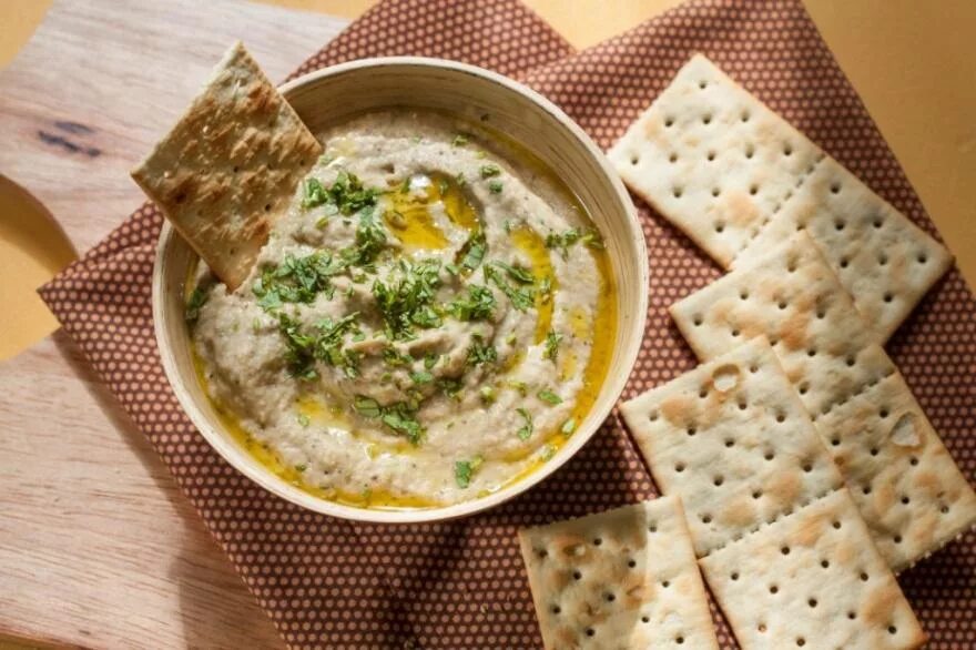 Бабагануш это. Бабагануш это. Салат бабагануш. Бабагануш с тахини. Бабагануш египет.