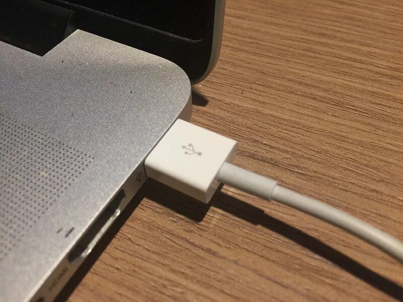 1 charge iphone. Magsafe duo charger. magsafe charger iphone usb. magsafe charger iphone оригинал коробк. айфон зарядка напрямую.