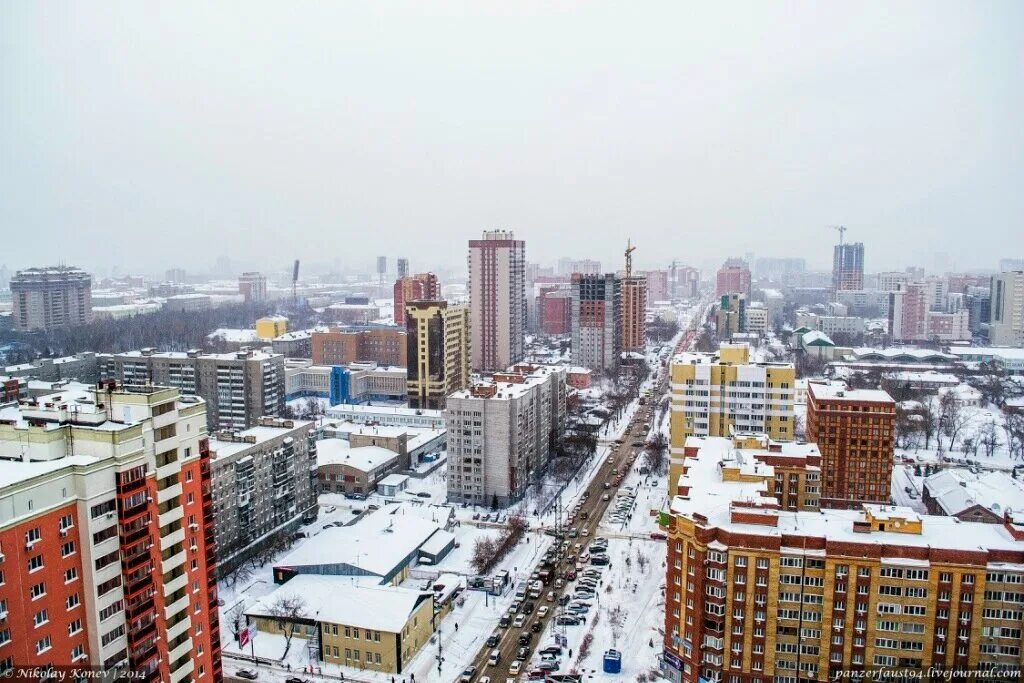Ул семьи шамшиных 16. Семьи шамшиных 56 новосибирск. улица семьи шамшиных.
