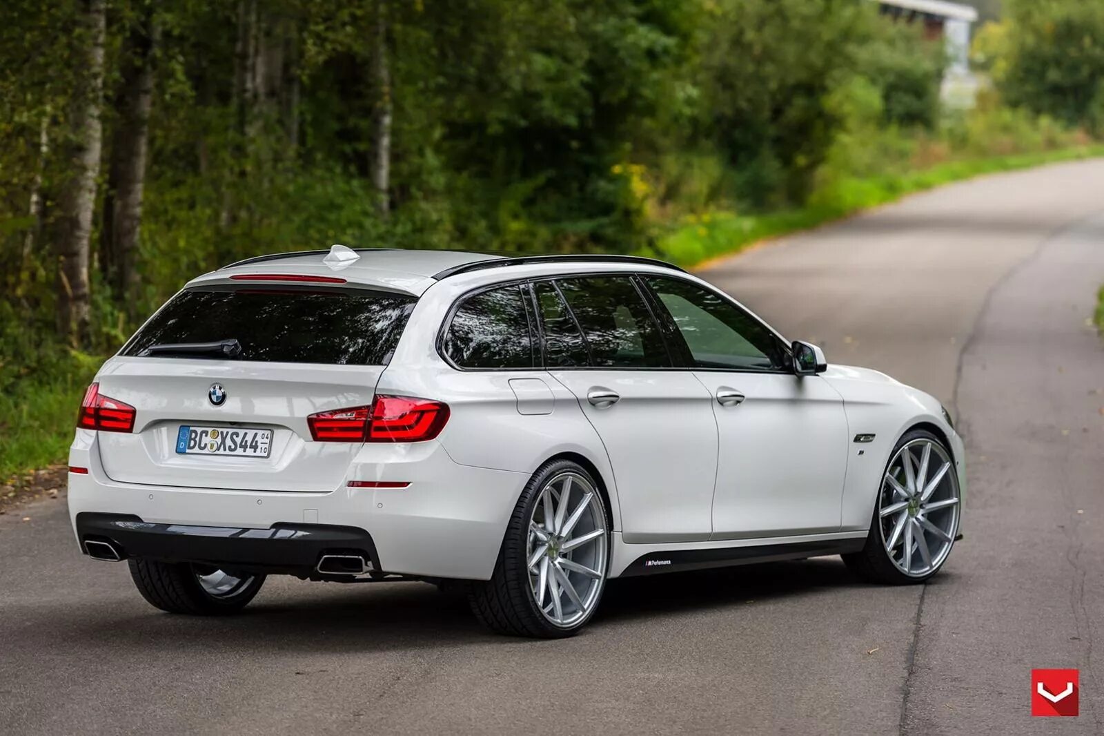 Бмв ф11. Bmw 5 wagon. бмв 5 ф11. bmw 5 f90 touring. bmw 5 series m wagon.