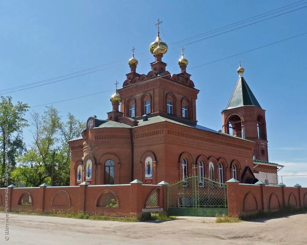 Южноуральск россия. Церковь Преображения Господня Южноуральск. Церкви города Южноуральск. Храм Ушакова в Южноуральске. Часовня Южноуральская Челябинск.