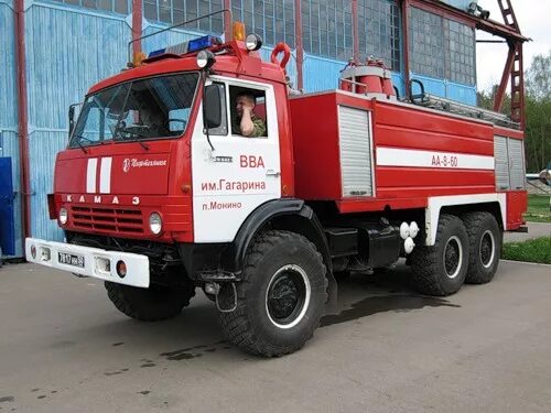 Камаз 43118 пожарный аа-8-60. Аа 8. Аэродромный пожарный автомобиль камаз 43118. Аэродромный пожарный автомобиль аа-8,5/(30-60) (43118). Камаз 43118 пожарный аа-8-60.