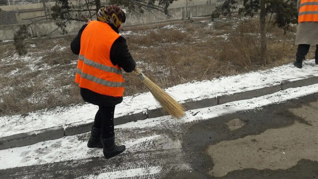 Под общественные работы. Общественные работы. общественные работы зима. общественные работы зимой. оплачиваемые общественные работы.