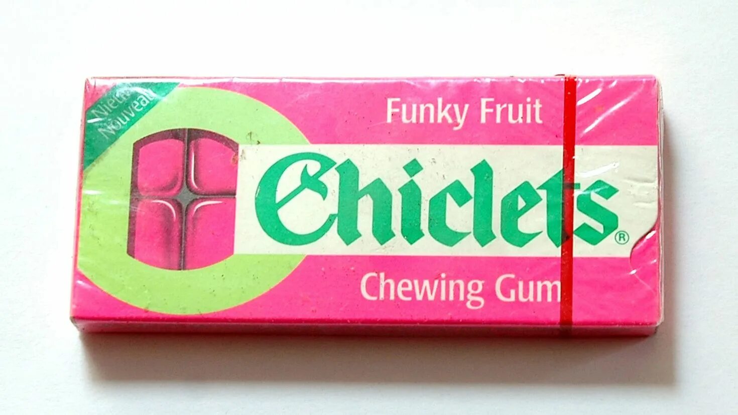 Жевательная резинка. Жвачка Chiclets. Новая жевательная резинка. Бренды жвачек.