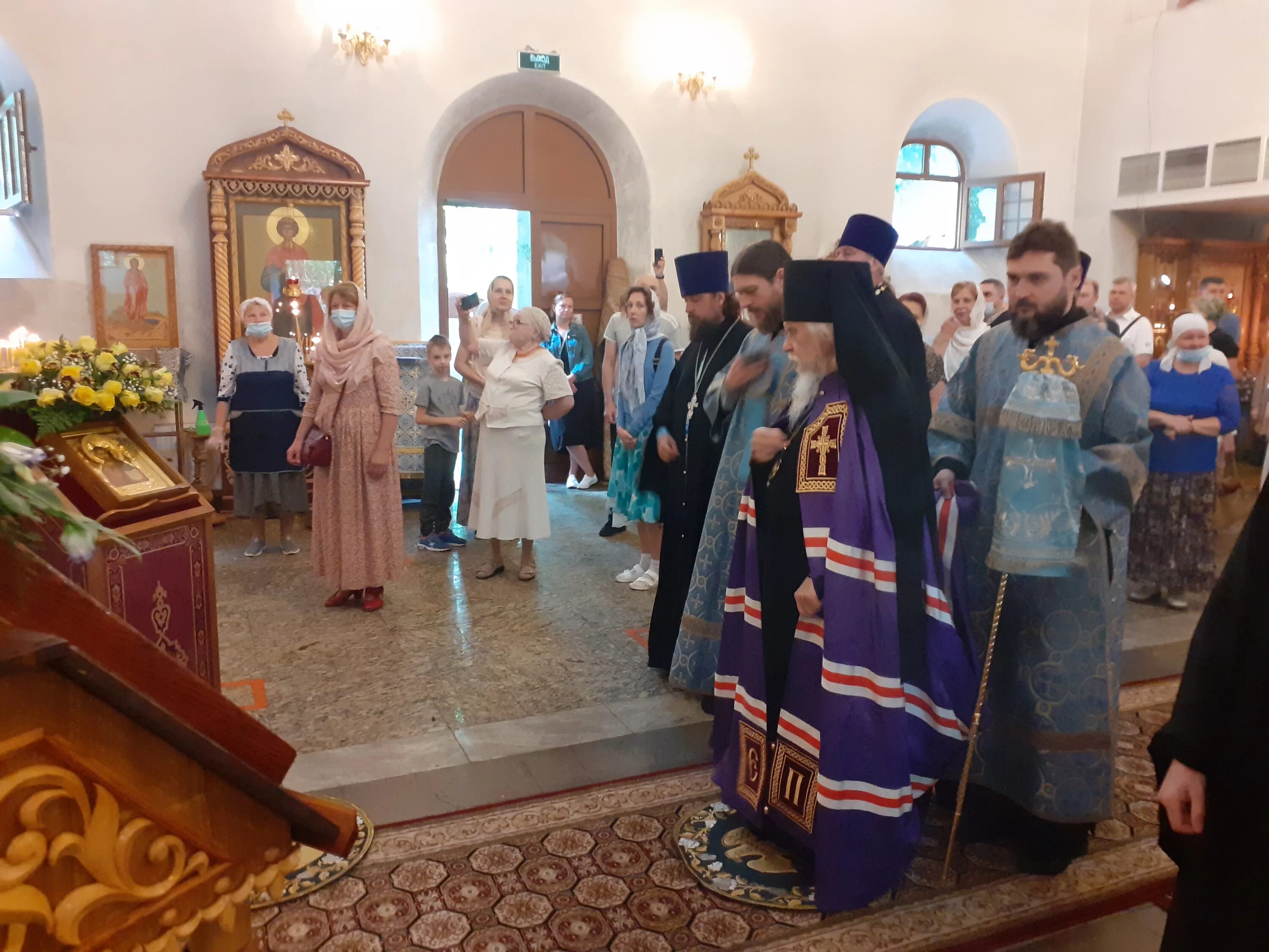 Храм песчанской божьей. Песчанская икона божией в измайлово. песчанская икона божией матери храм в измайлово. песчанский храм в измайлово telegram. духовенство храма песчанской иконы божией матери в измайлово.
