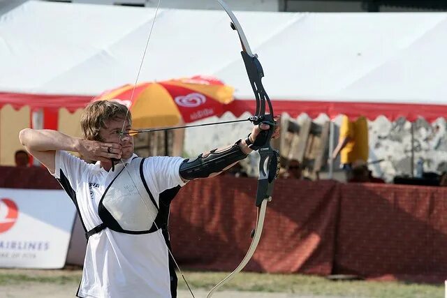Лучник олимпийский лук. Recurve bow лук. Мэтт штуцман. Какой лук олимпийский самый длинный. Классический олимпийский лук.