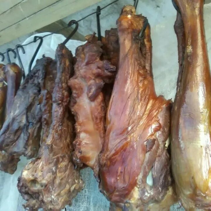 копчение баранины. копчение баранины. копчение баранины. копченная барарина корейка. копчёности из баранины.