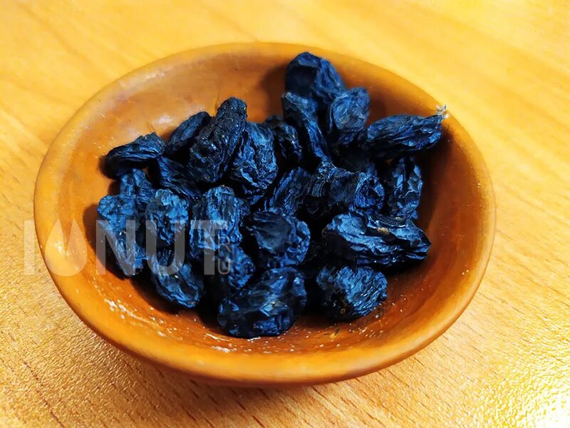 Морозилки с лотком для ягод. Орехов. Как хранить изюм в домашних условиях. Компактная заморозка продуктов. Изюм в банке.