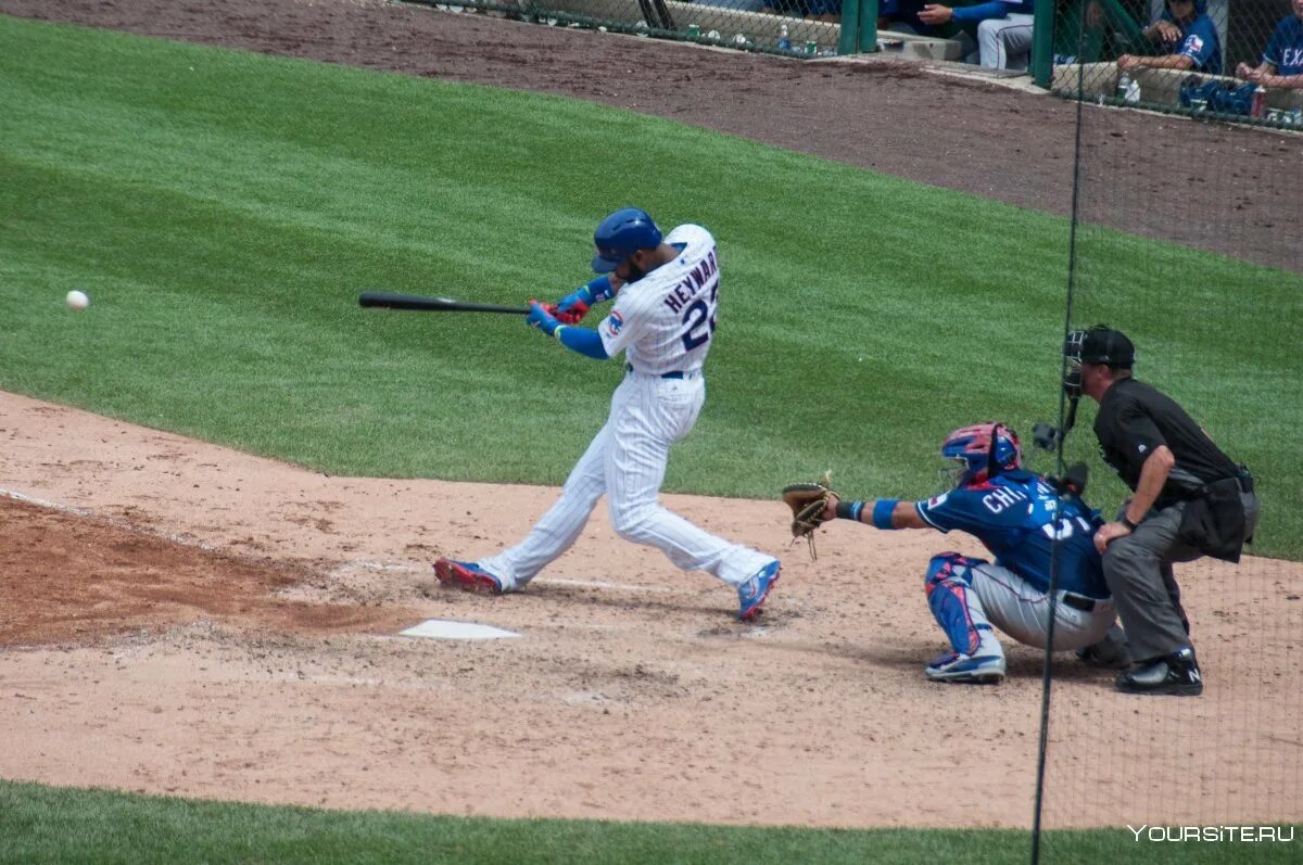 Бита игра в америке. Американский вид спорта с битой. Бита игра в америке. Бэттер в бейсболе. Баттер бейсбол.