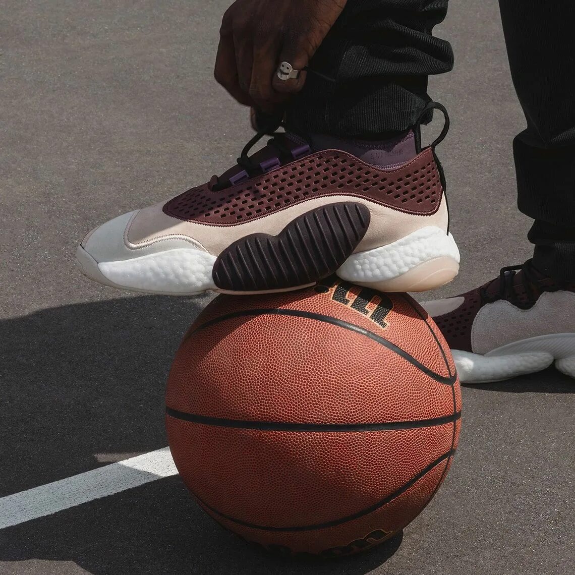 A ma maniere. Adidas crazy byw low. adidas a ma maniere. adidas crazy byw lo amm. jordan 4 a ma maniere.