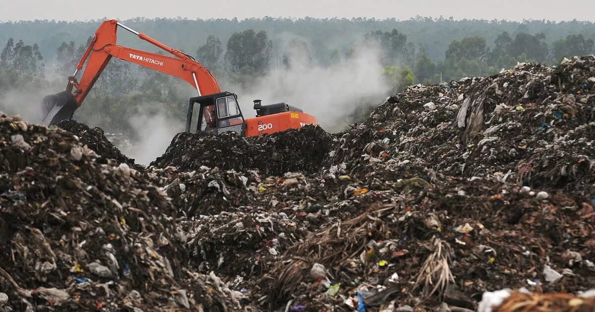 Полигон утилизации отходов. Захоронение тбо на полигонах. способы утилизации тбо захоронение. методы переработки твердых бытовых отходов захоронение. ликвидация токсичных и опасных отходов.