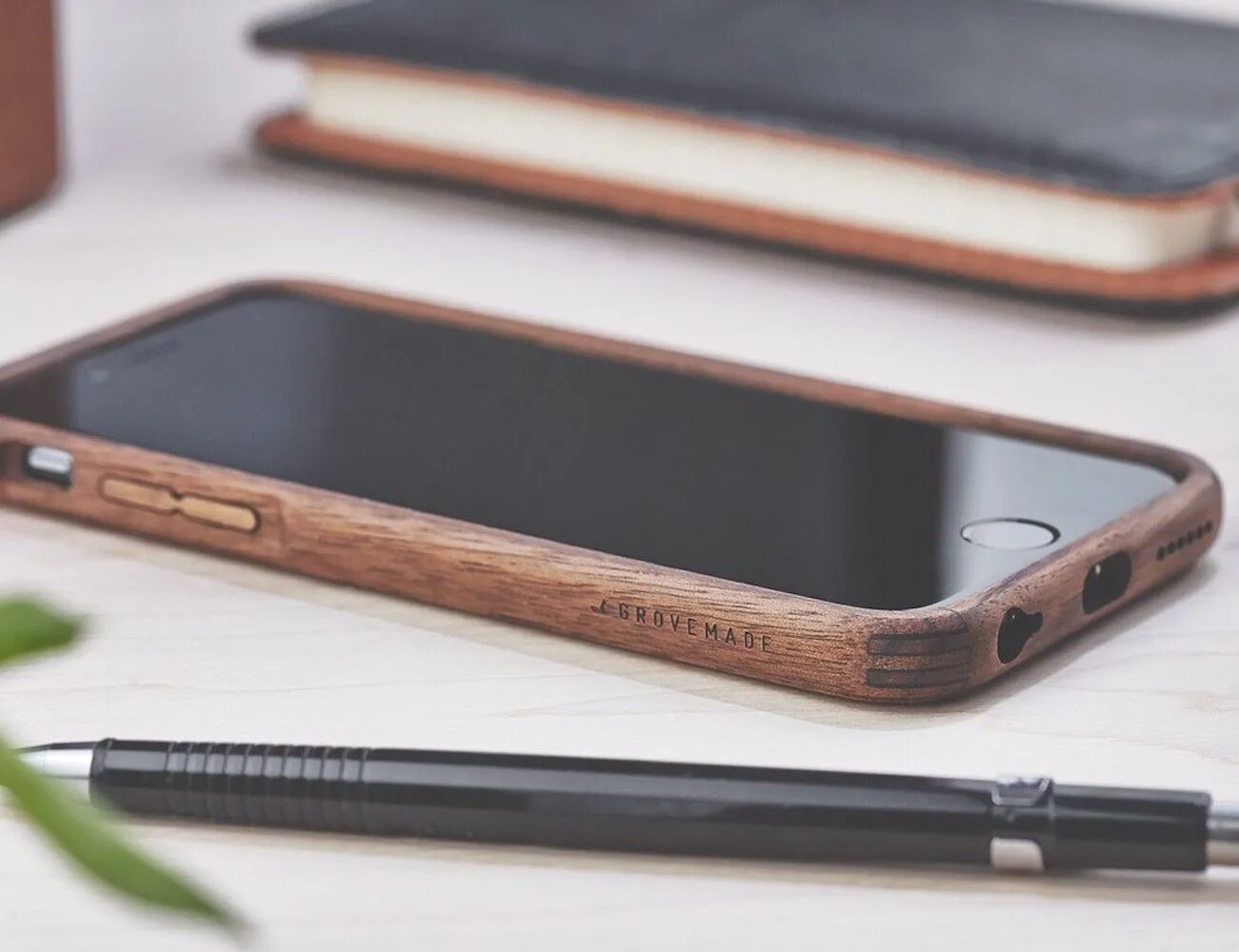 Wooden Case iphone 13. Apple Leather Case iphone 13. Чехол iphone 6s Rock. Iphone 6s Vapor Bumper. Айфон горизонтальное видео