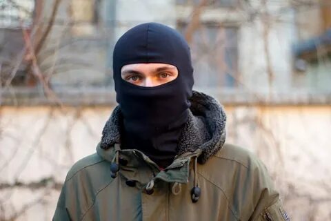 Человек в балаклаве