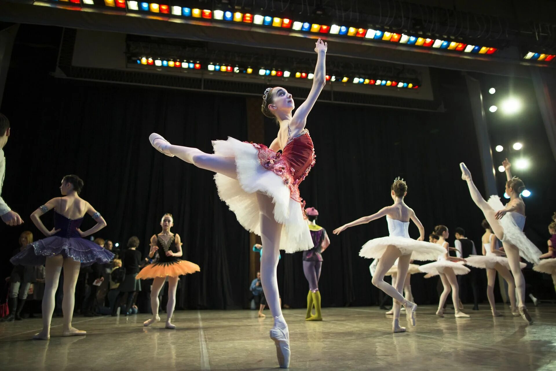 Ballet Academy/Академия балета. Харпер Ортлиб балет. Московская государственная Академия хореографии Балетные школы. Про балетную школу