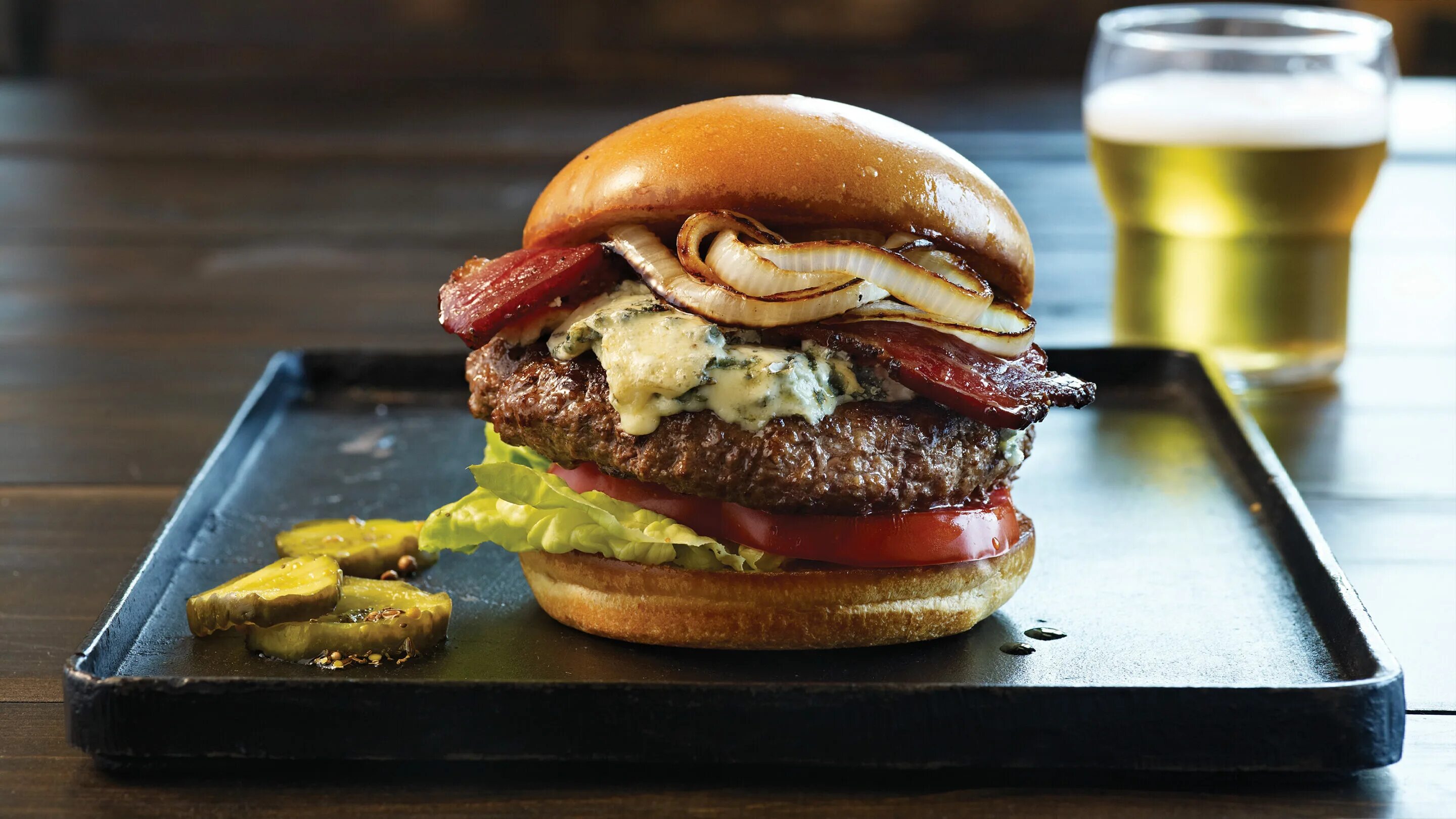 Бургер 3д модель. Бургерная five guys. Овощной бургер. Мод на еду бургеры. Ангус бургер.