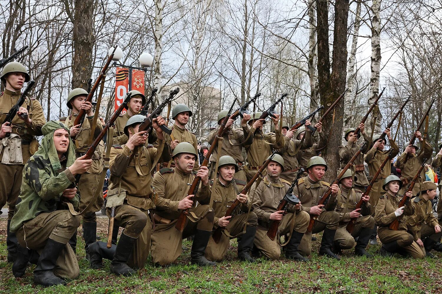 Яхрома реконструкция боя 2024. Военно-историческая реконструкция. Реконструкция на зеленом. Военно исторические реконструкции 2024. Свирско-петрозаводская операция 1944.