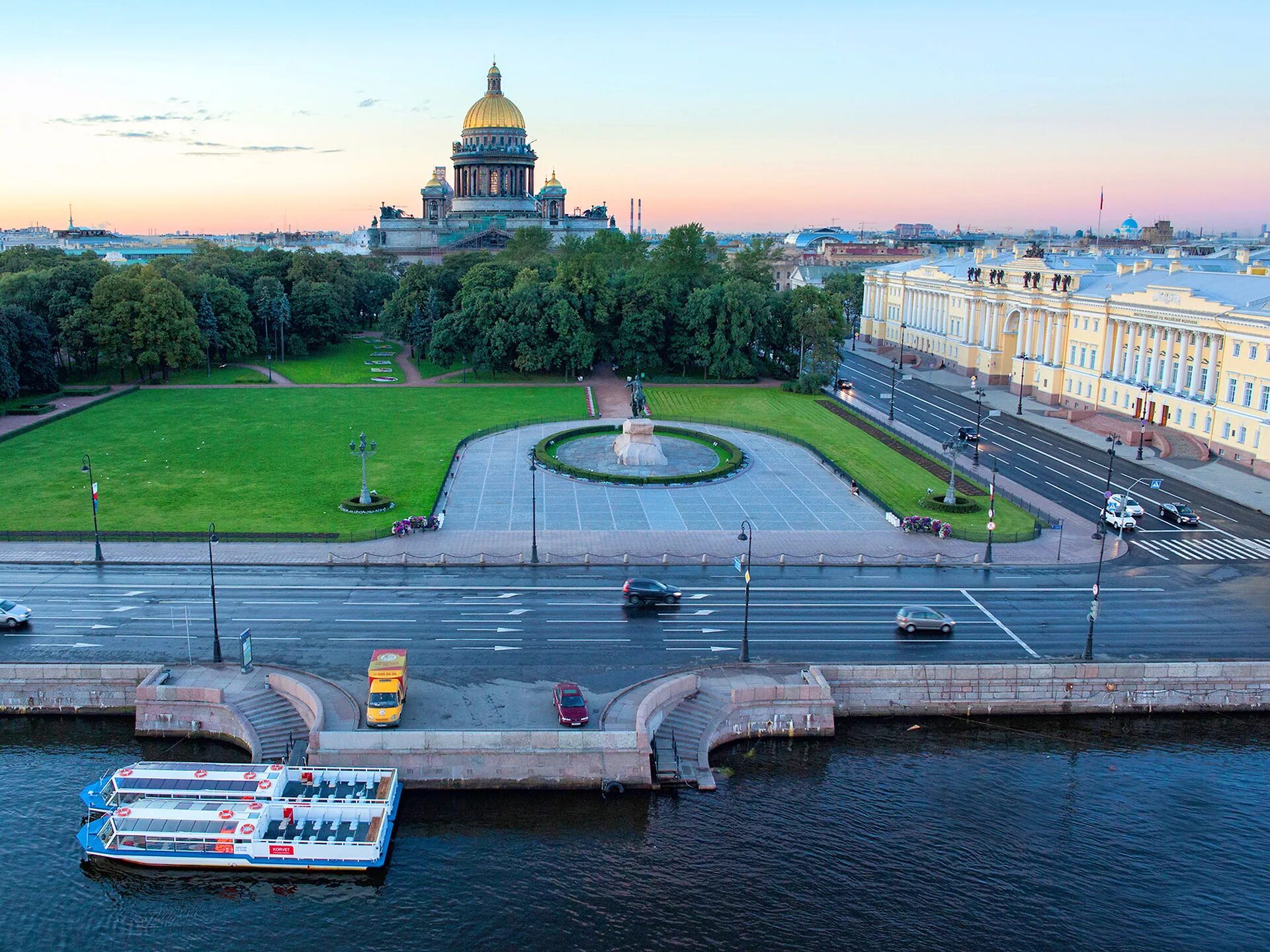 Виды пл. Площадь Декабристов в Санкт-Петербурге. Сенаторская площадь в Санкт-Петербурге. Площадь Сенатской площади в Санкт-Петербурге. Сенатская площадь (Санкт-Петербург) в Питере.