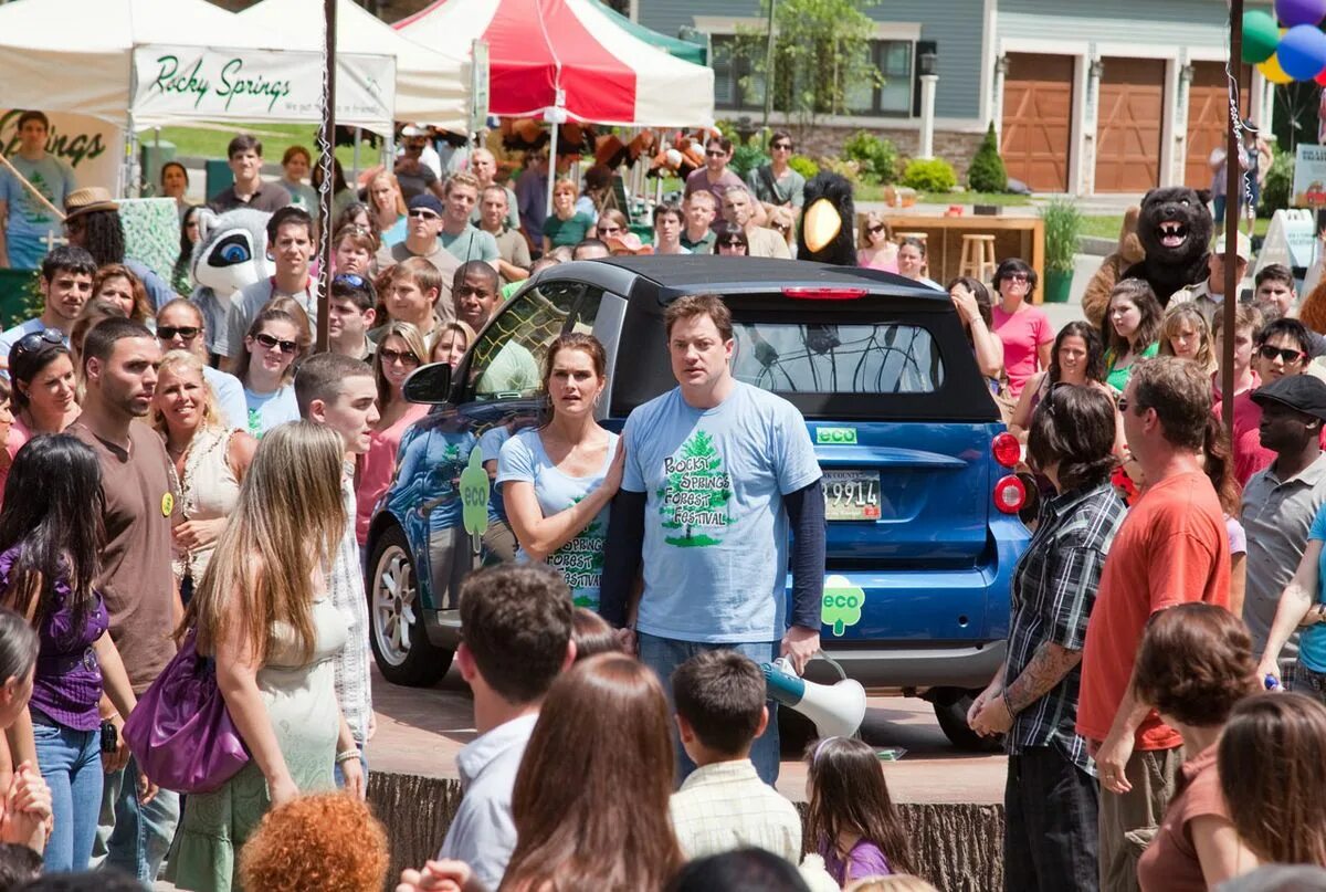 Скайлер сэмюэлс месть пушистых. Месть пушистых 2010. Месть пушистых фрейзер. Анджела кинси месть пушистых. Брендан фрейзер месть пушистых.