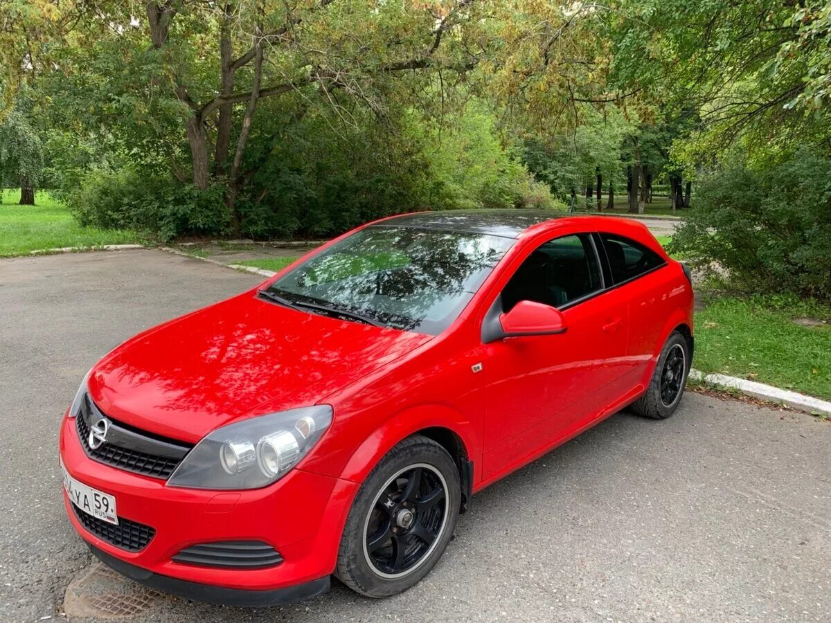 Opel astra gtc h 1. Опель астра красная хэтчбек. Astra gtc 2010. 8 механика. Opel astra h gtc 1.