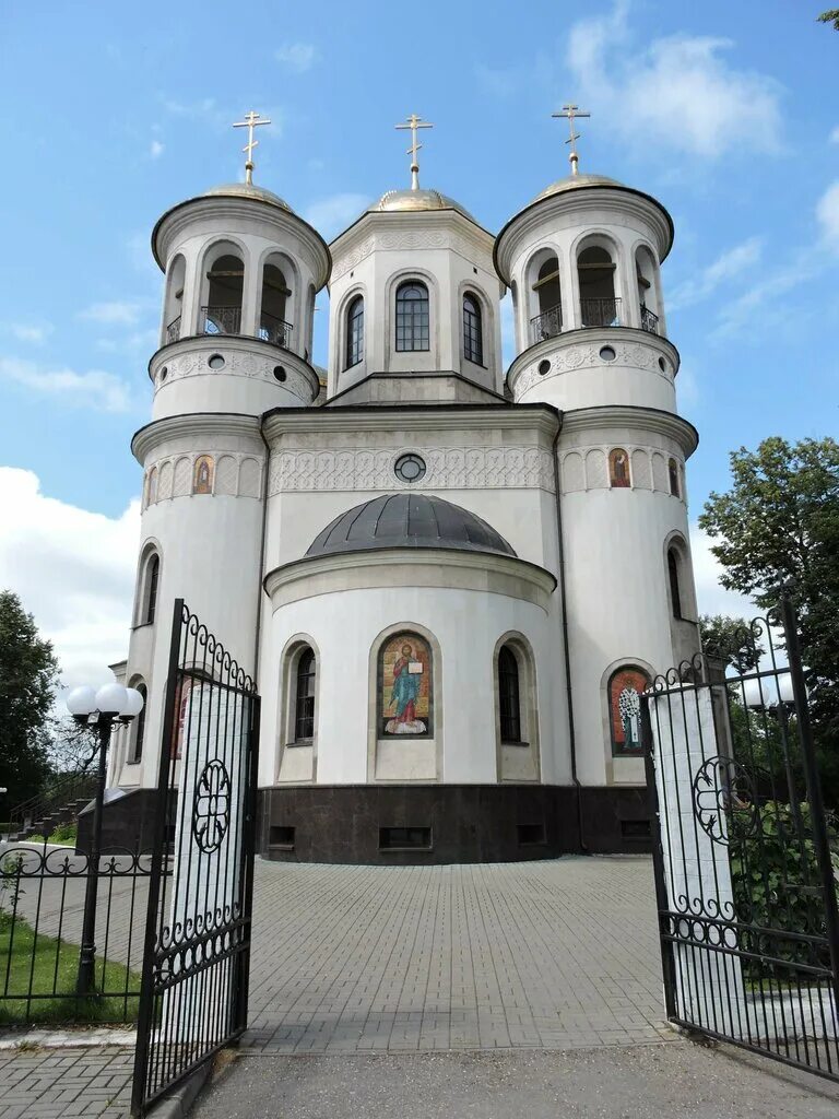 Храмы в звенигороде названия и фото Сегодня приход Александра-Невского храма города Звенигорода отмечает престольный