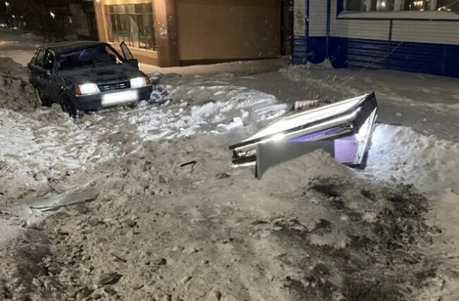 Движения и совершил наезд на. Дорожно-транспортные происшествия наезд на препятствие. наезд на неподвижное препятствие. дтп наезд на препятствие. наезд транспортного средства на препятствие авария.