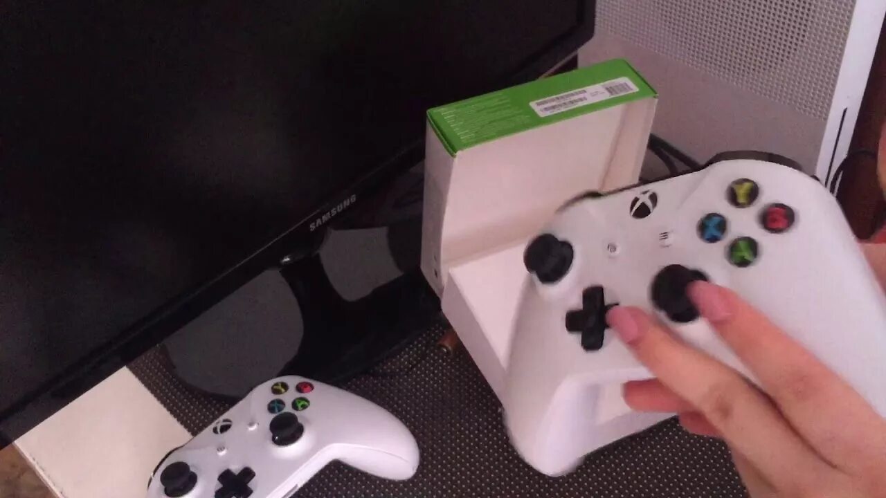 Зарядка для джойстика Xbox 360. Заряжается ли геймпад Xbox 360. Зарядка для геймпада Икс бокс оне. Индикатор зарядки геймпада Икс бокс 360. Как зарядить геймпад xbox series