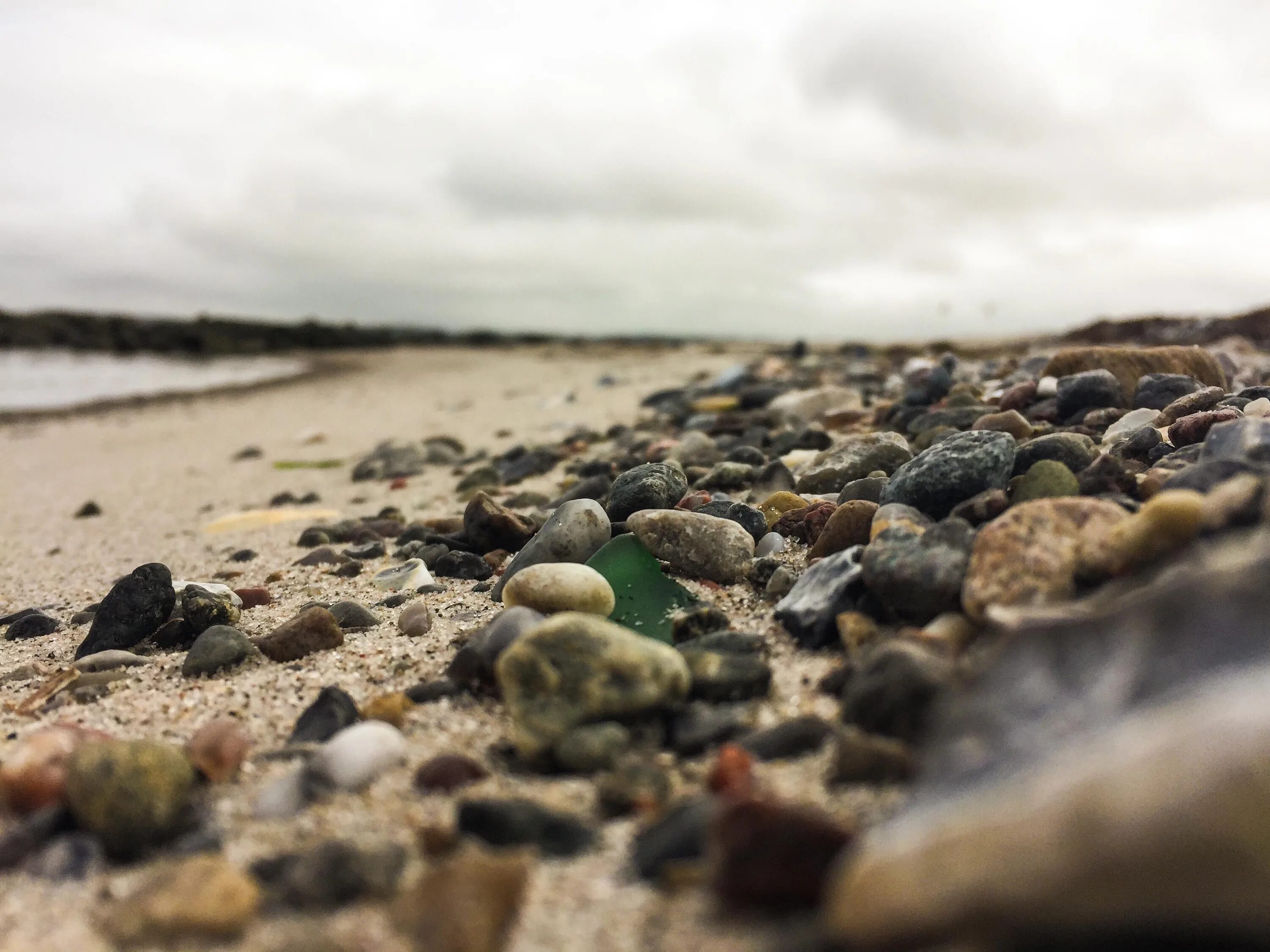 Песок с Галькой. Галечный пляж. Каменистый берег моря. Каменистый пляж. Усеянном гальками