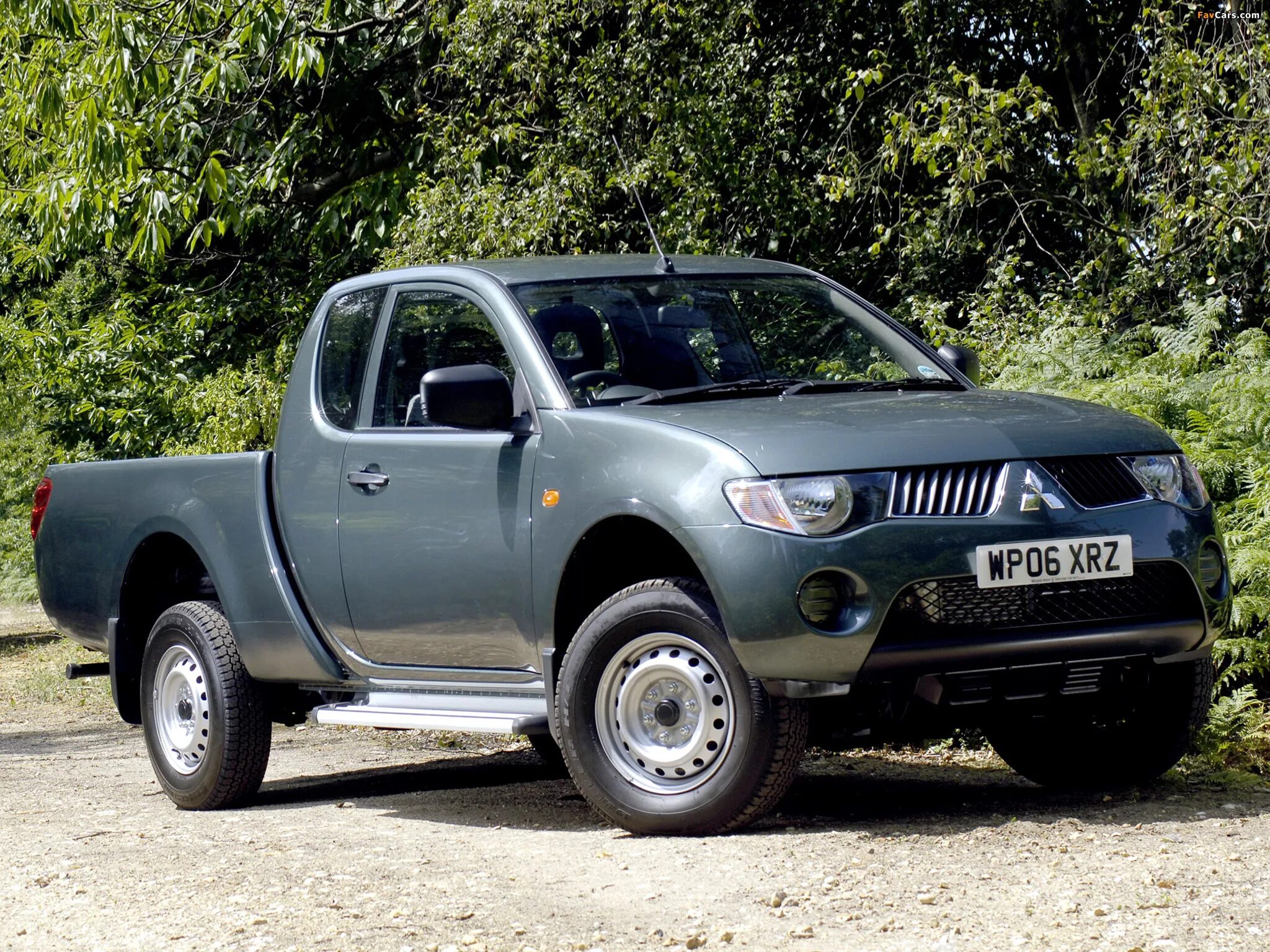 Автомобиль на л. Мицубиси л200. Mitsubishi l200 2. Mitsubishi l200 Cab. Mitsubishi l200 4.