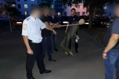 В волгограде четверо избили