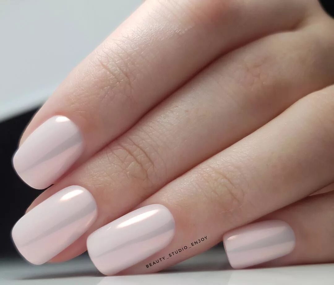 Opi лак нюдовый. ногти светлых оттенков. маникюр в светлых тонах. серые ногти. бежевый маникюр.