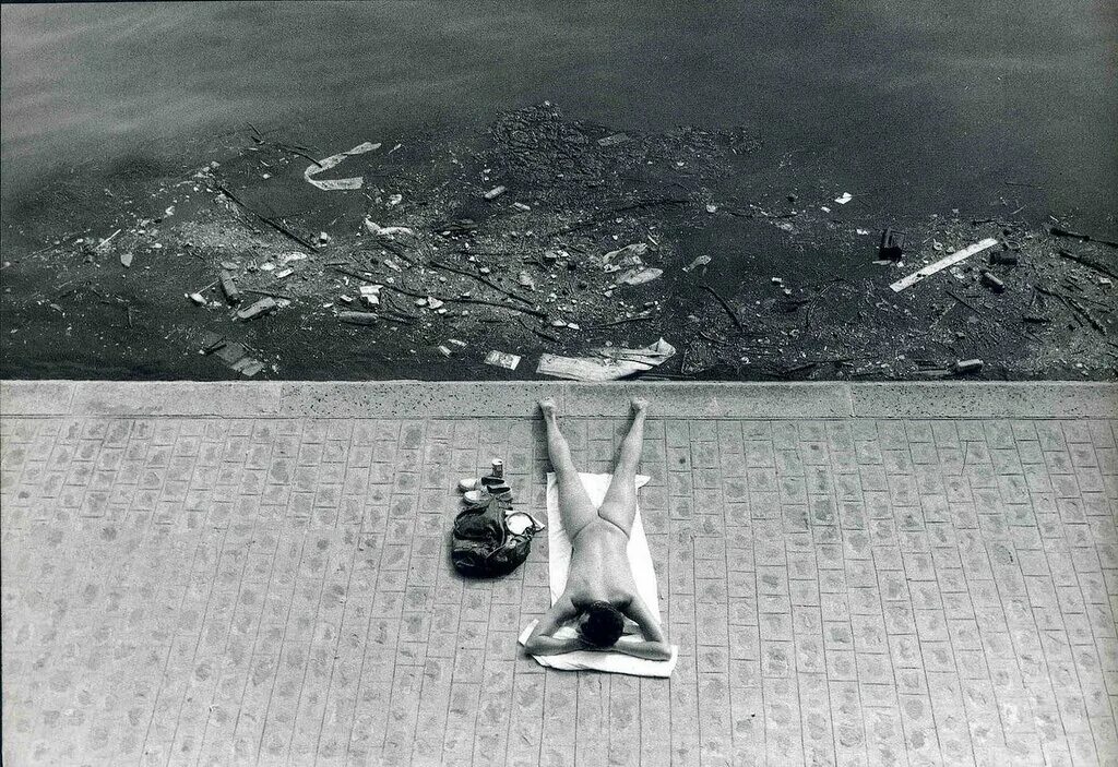 Tom Leonard фотограф. Фотограф в ванной Гитлера. Ли Миллер фотографии в ванной Гитлера. Ли миллер в ванне гитлера