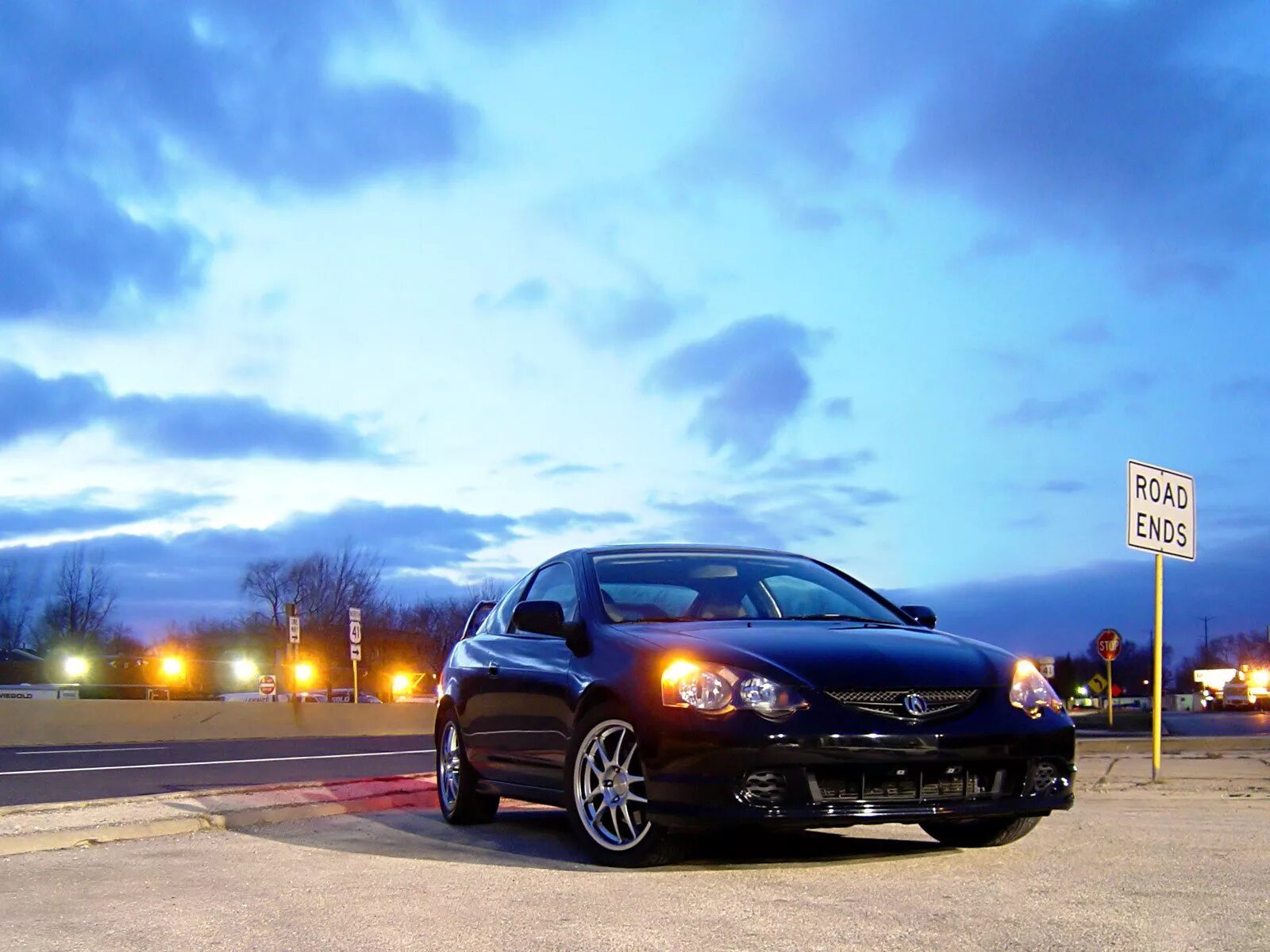 Сигнал спасибо рука на машине. Светящаяся табличка спасибо в автомобиль. Благодарность машине. Благодарность машине. Спасибо за внимание с машиной.