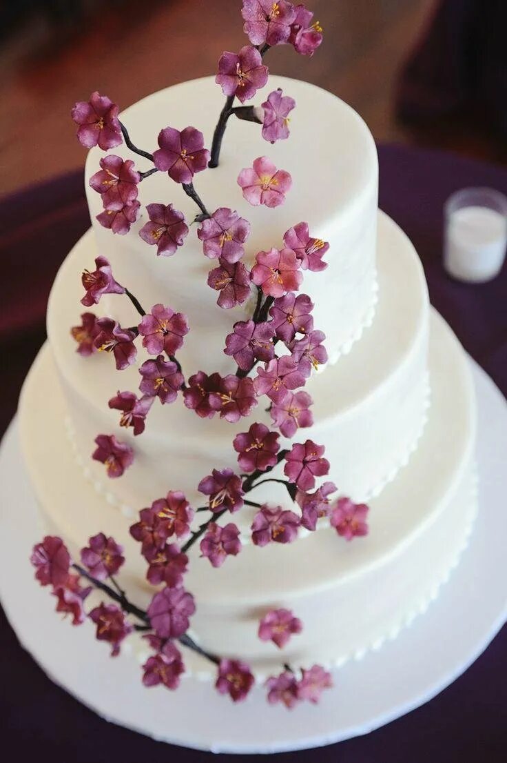 Торт Сакура Лучиано. Свадебный торт с сакурой. Украшение торта Сакура. Торт украшенный сакурой.