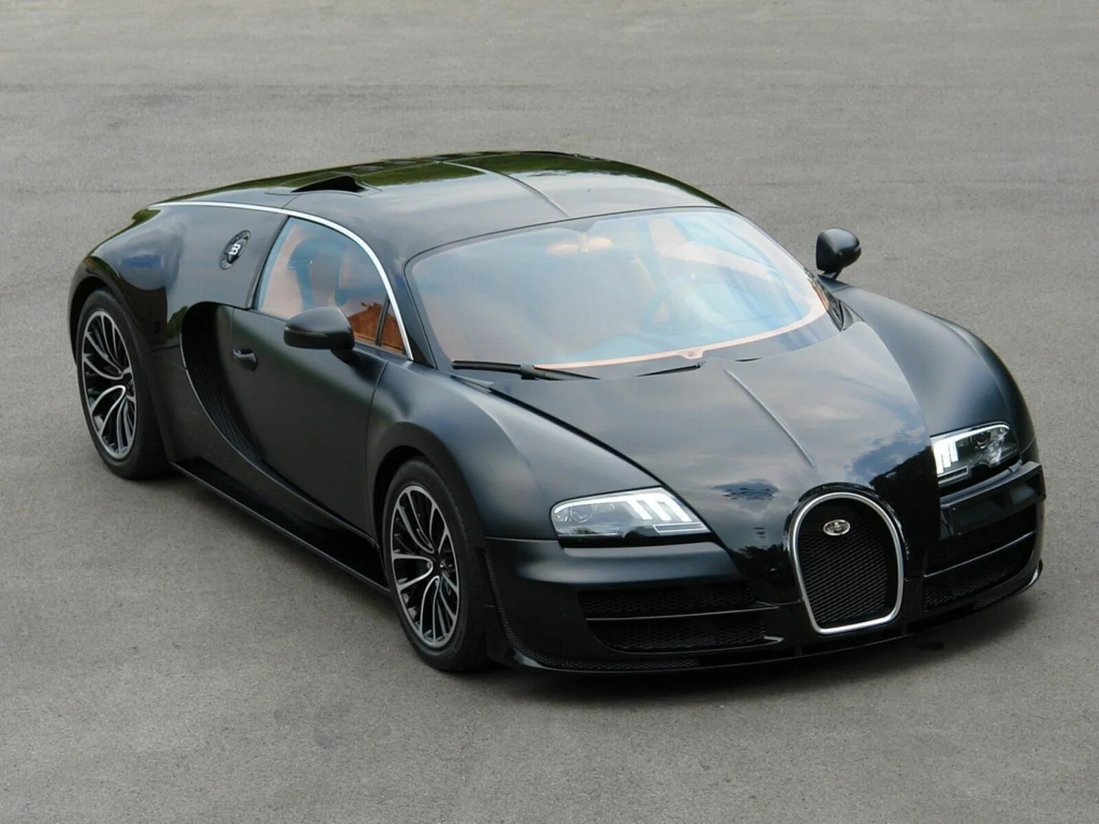 Bugatti Veyron super Sport Sang Noir. Bugatti Veyron Supersport. Бугатти Вейрон 2. Bugatti Veyron 2011. Дорогую bugatti