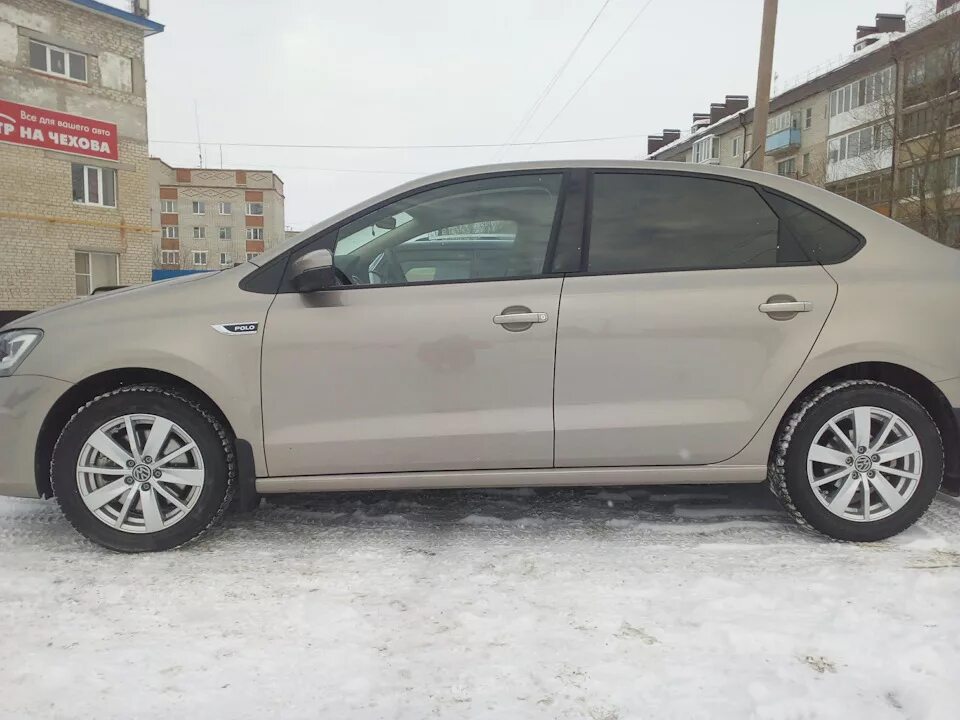 Polo sedan drive 2. Ппд поло седан. Ппд поло седан. Vw polo 5 с проставками. Volkswagen polo занижение.