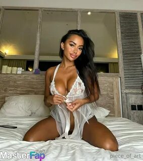 Carla Pieceart Free Leaked Boobs Picture.
