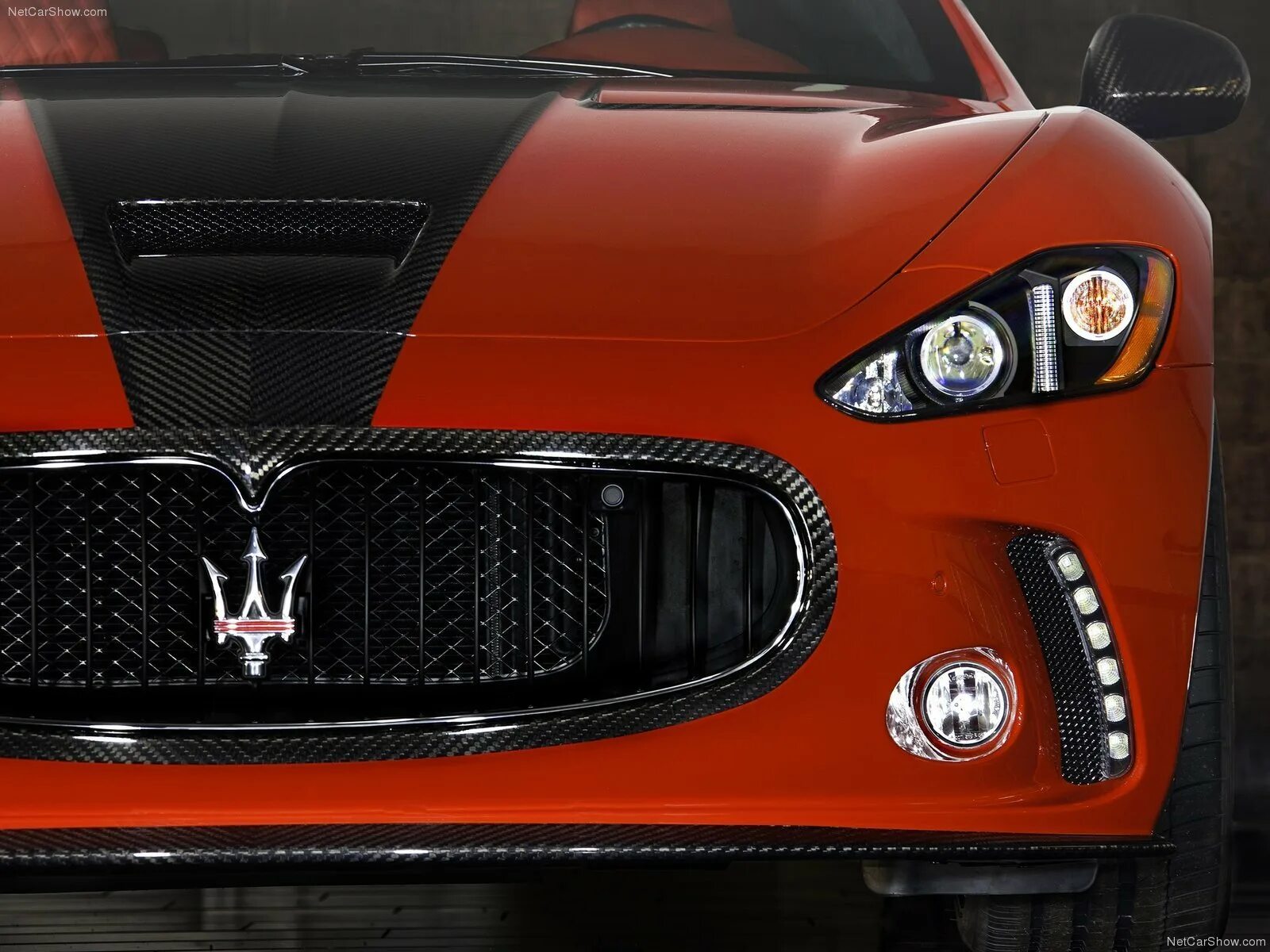 Машина знак трезубец. Maserati Mansory. Maserati Mansory Gran. Мазерати машина трезубец. 2011 Mansory Maserati GRANTURISMO.