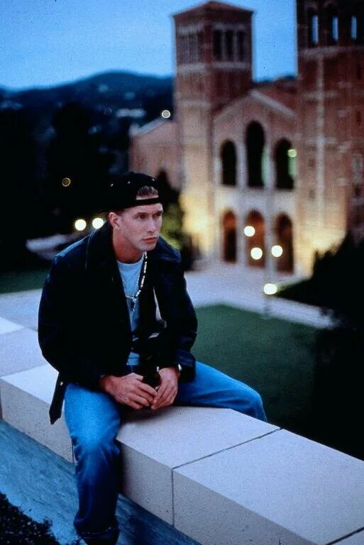 Трое», реж. Трое 1994. Флеминг, 1994. Флеминг, 1994. Трое», реж.