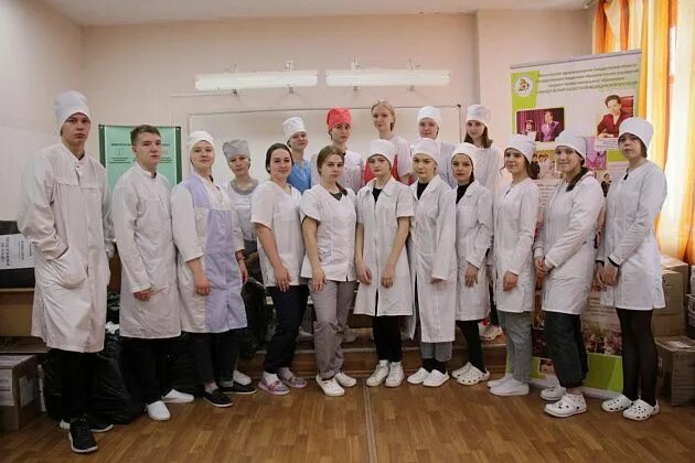 Донецкий медицинский колледж. Серовский медицинский колледж. донецкий мед колледж. свердловский областной медицинский колледж общежитие. свердловский областной мед колледж с традициями.