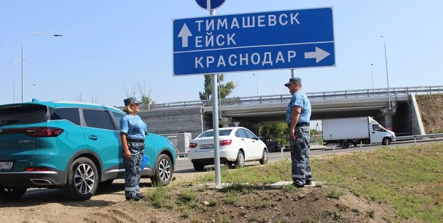 Краснодар тимашевск. Краснодар дорожные указатели. Дорога краснодар ейск. Дорога краснодар ейск. Выселки краснодарский край на карте.