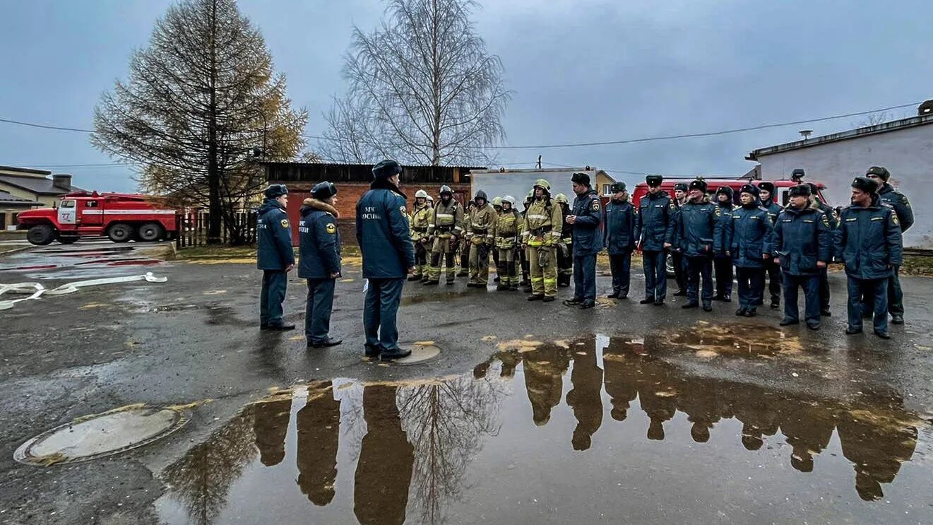 Погода на неделю очер пермский. Учения в городе. Учения в городе табличка. Пожар в Очере. Фото пожарная часть г.Очер Пермский край.