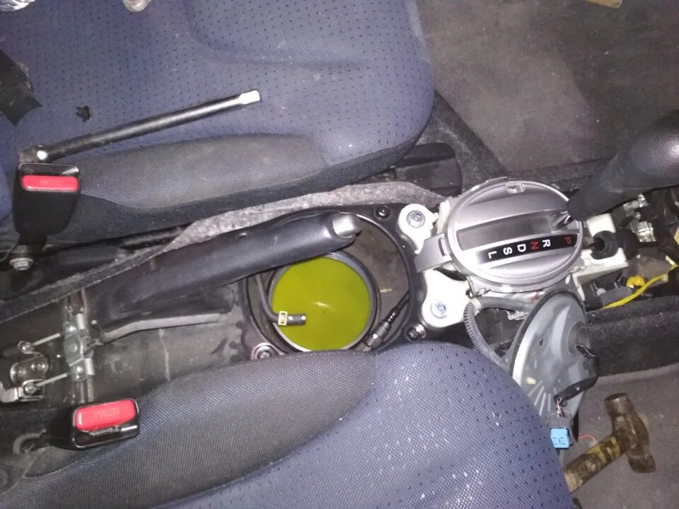 Как снять панель на фите Печка. Снятие и разбор торпедо Honda Fit (1G), 1,3 л, 2001 года своими руками